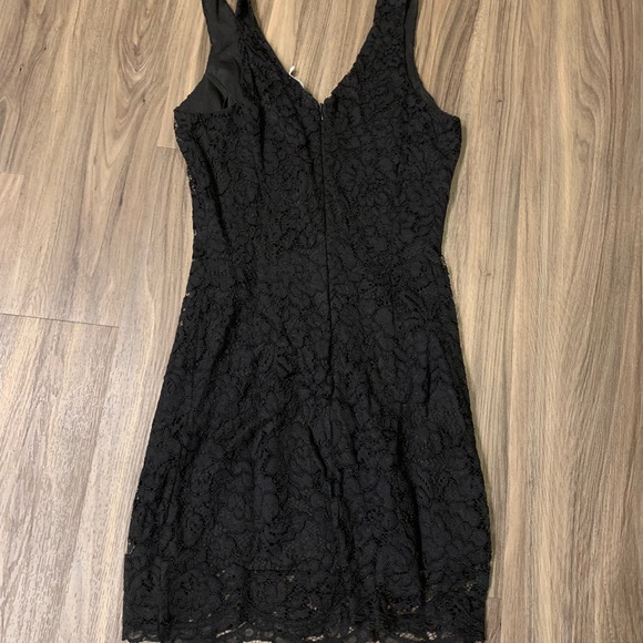 Lace Dress - Picture 3 of 3